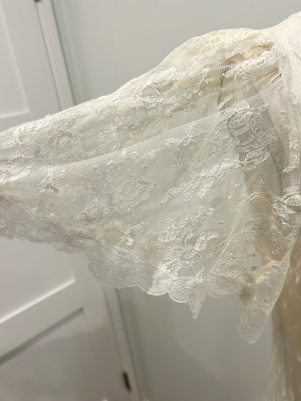 Vintage 1980s JCPenney Ivory Lace Dress - Picture 3 of 10
